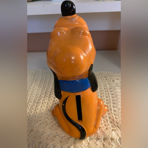 Walt Disney Productions Pluto vintage coin bank in orange - Picture 6 of 9